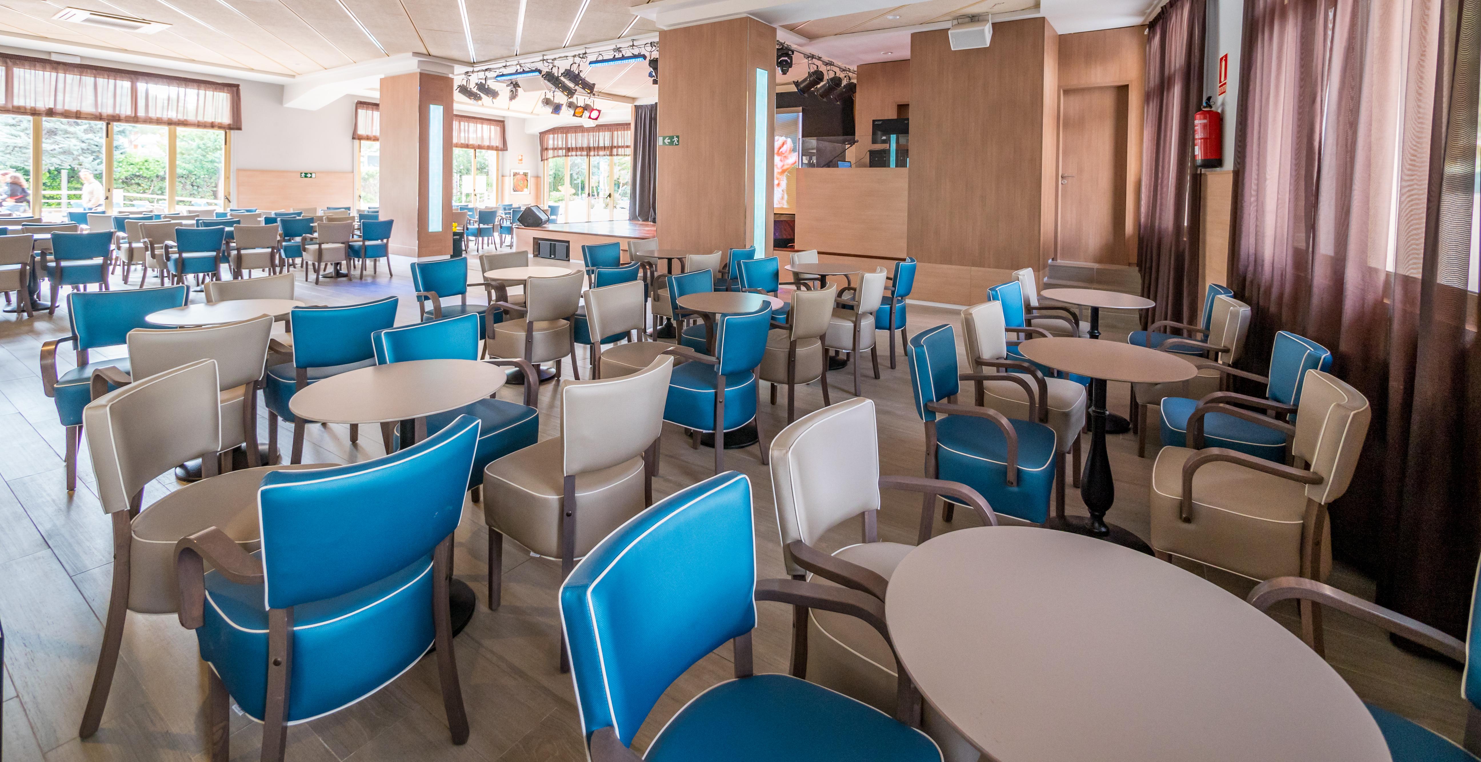 Golden Avenida Family Suites 4* Salou Exterior photo