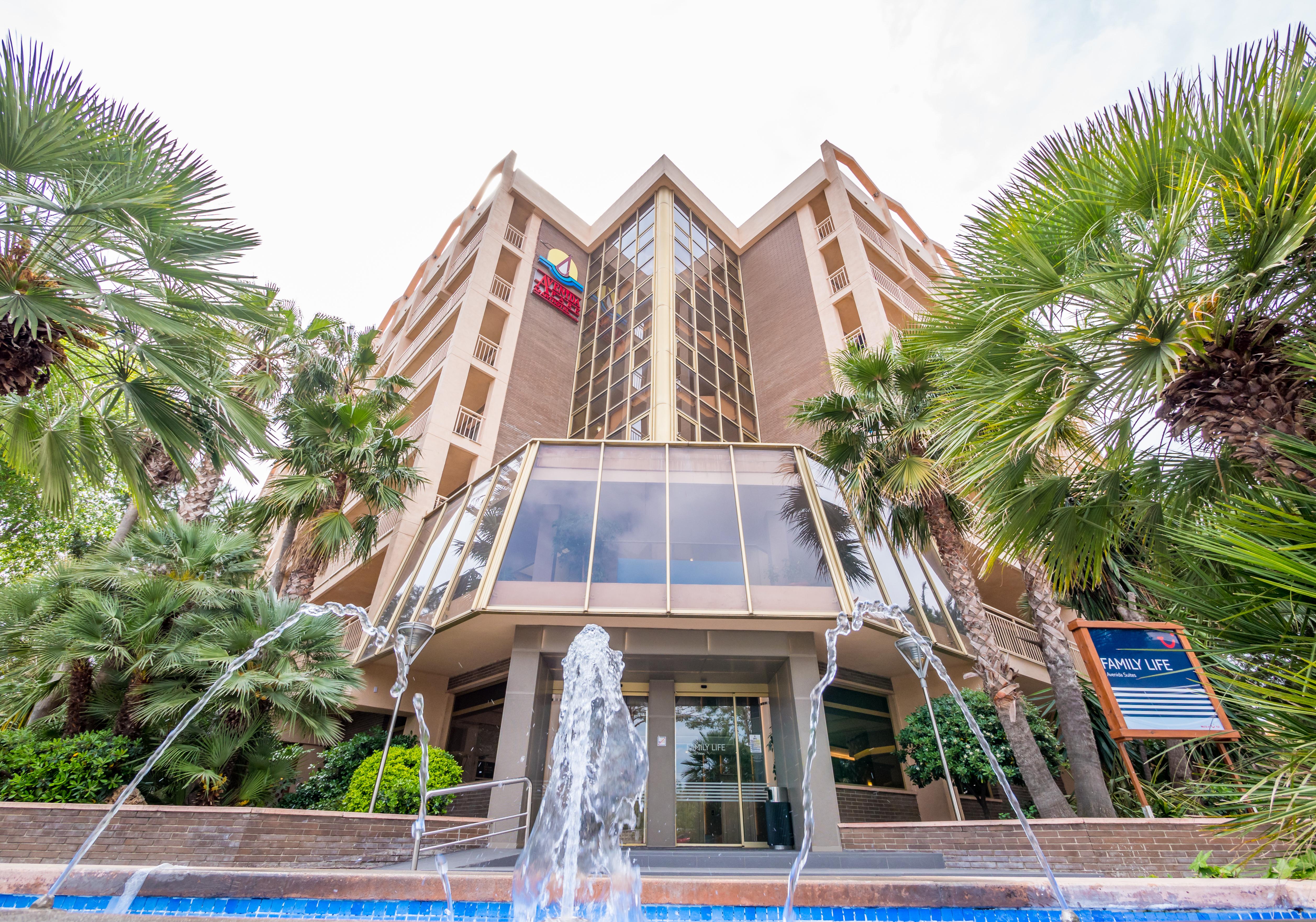Golden Avenida Family Suites 4* Salou Exterior photo