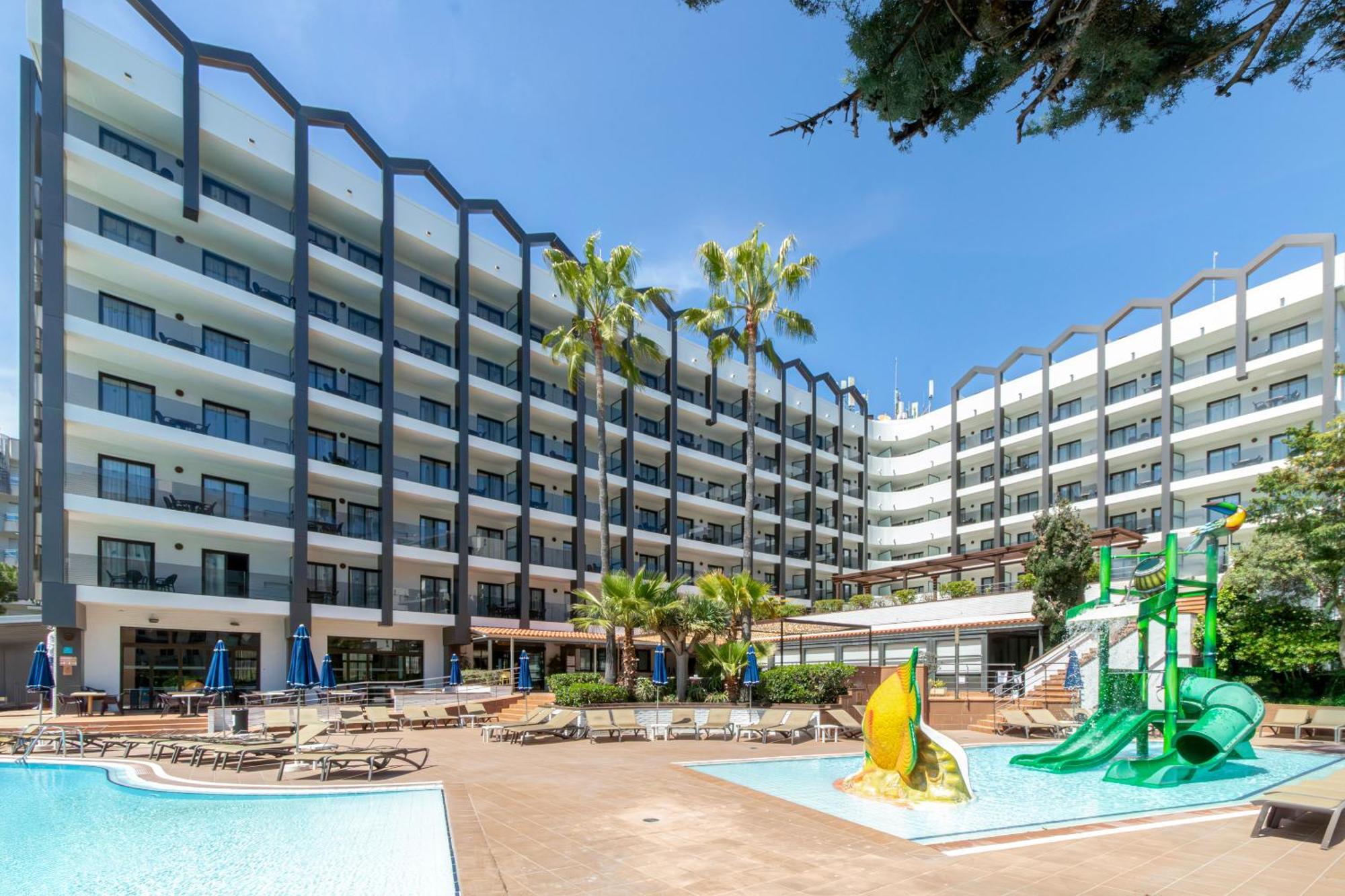 Golden Avenida Family Suites 4* Salou Exterior photo