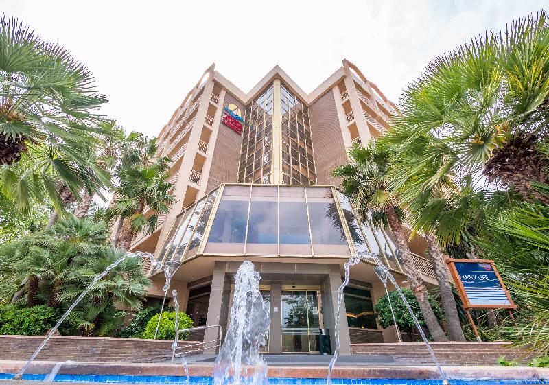 Golden Avenida Family Suites 4* Salou Exterior photo